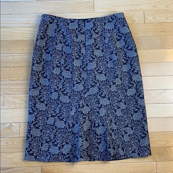 ANN TAYLOR skirt size 4 black silver career lined - Picture 3 of 7